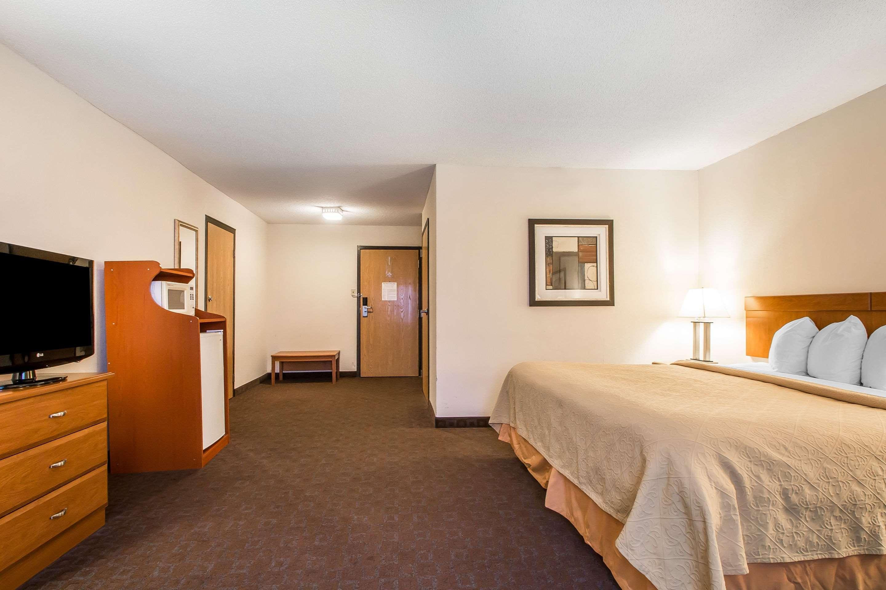 Quality Inn Morris I-80 מראה חיצוני תמונה