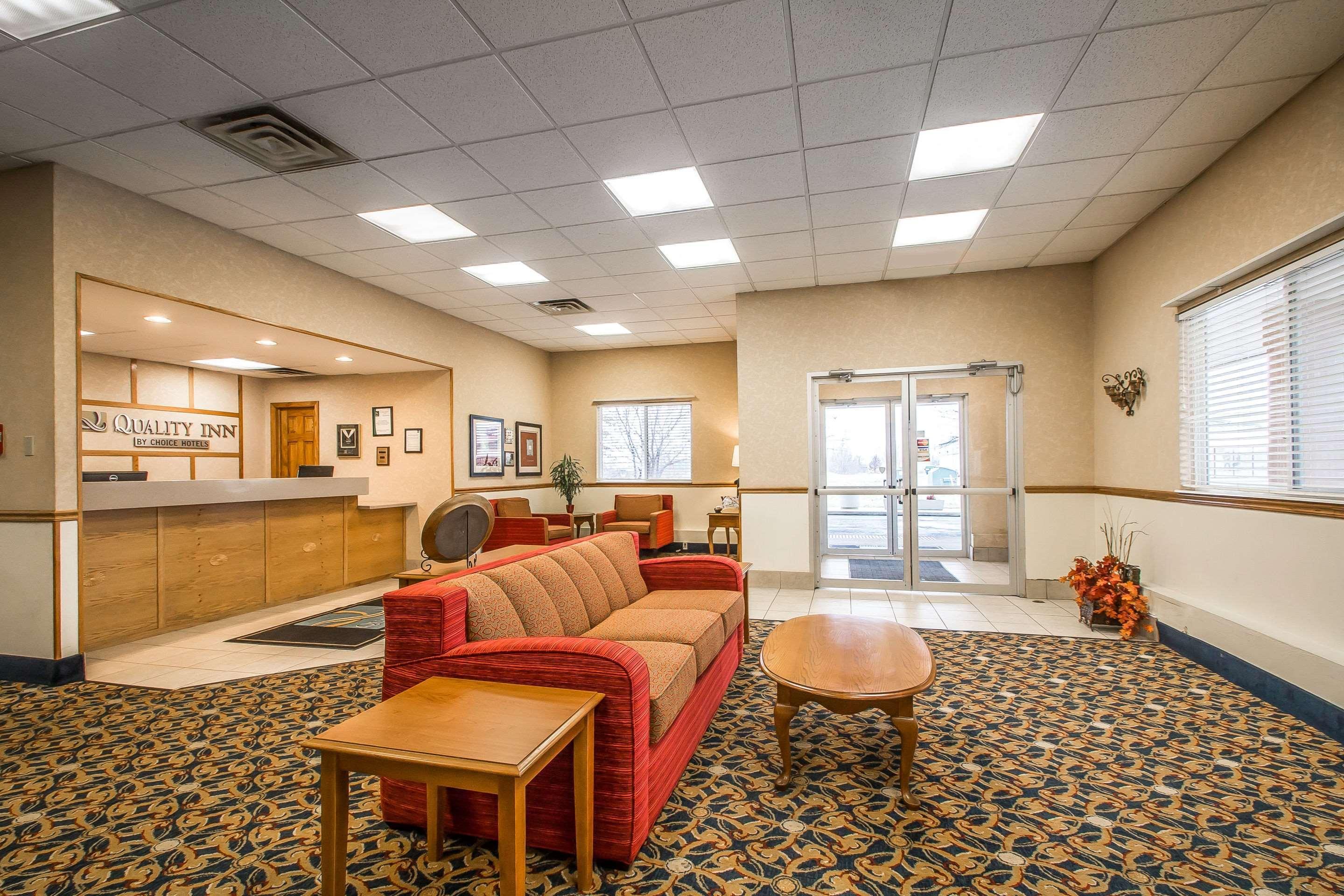 Quality Inn Morris I-80 מראה חיצוני תמונה