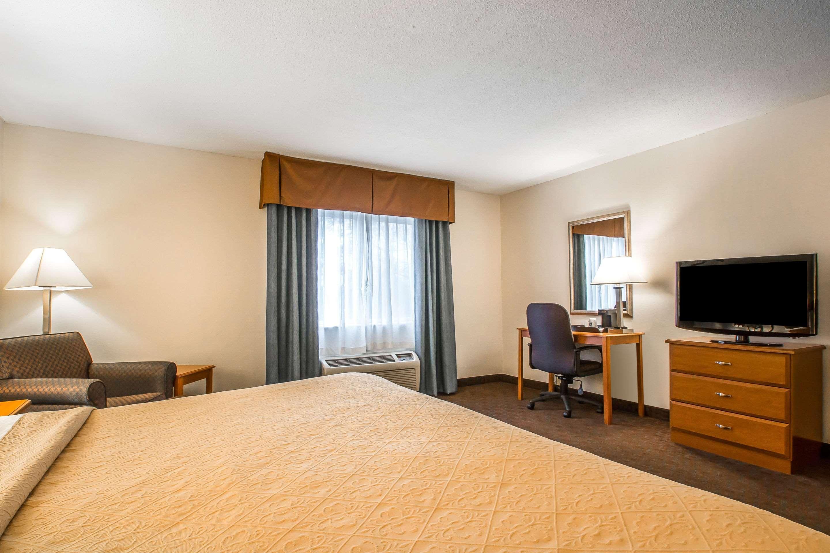 Quality Inn Morris I-80 מראה חיצוני תמונה