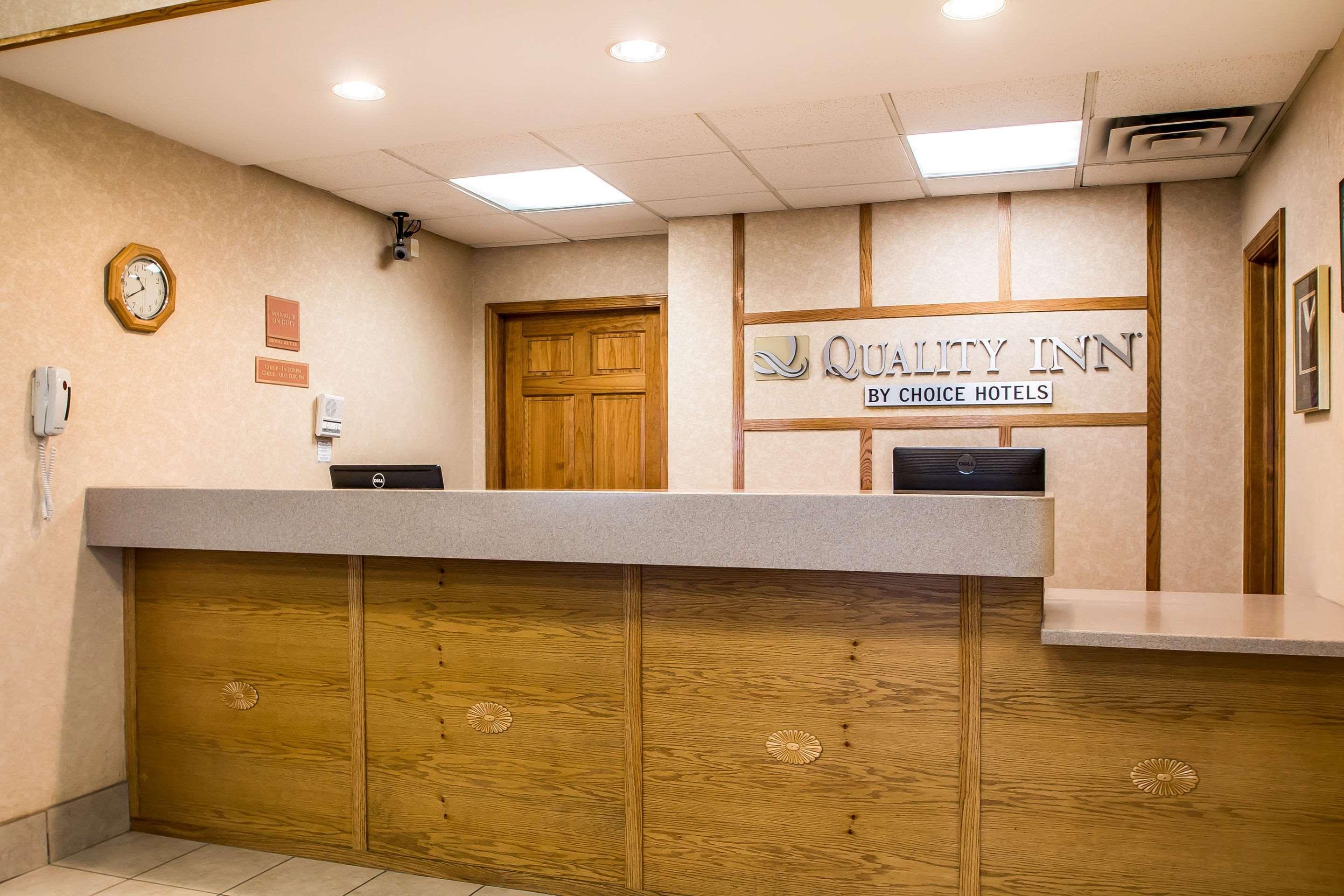 Quality Inn Morris I-80 מראה חיצוני תמונה