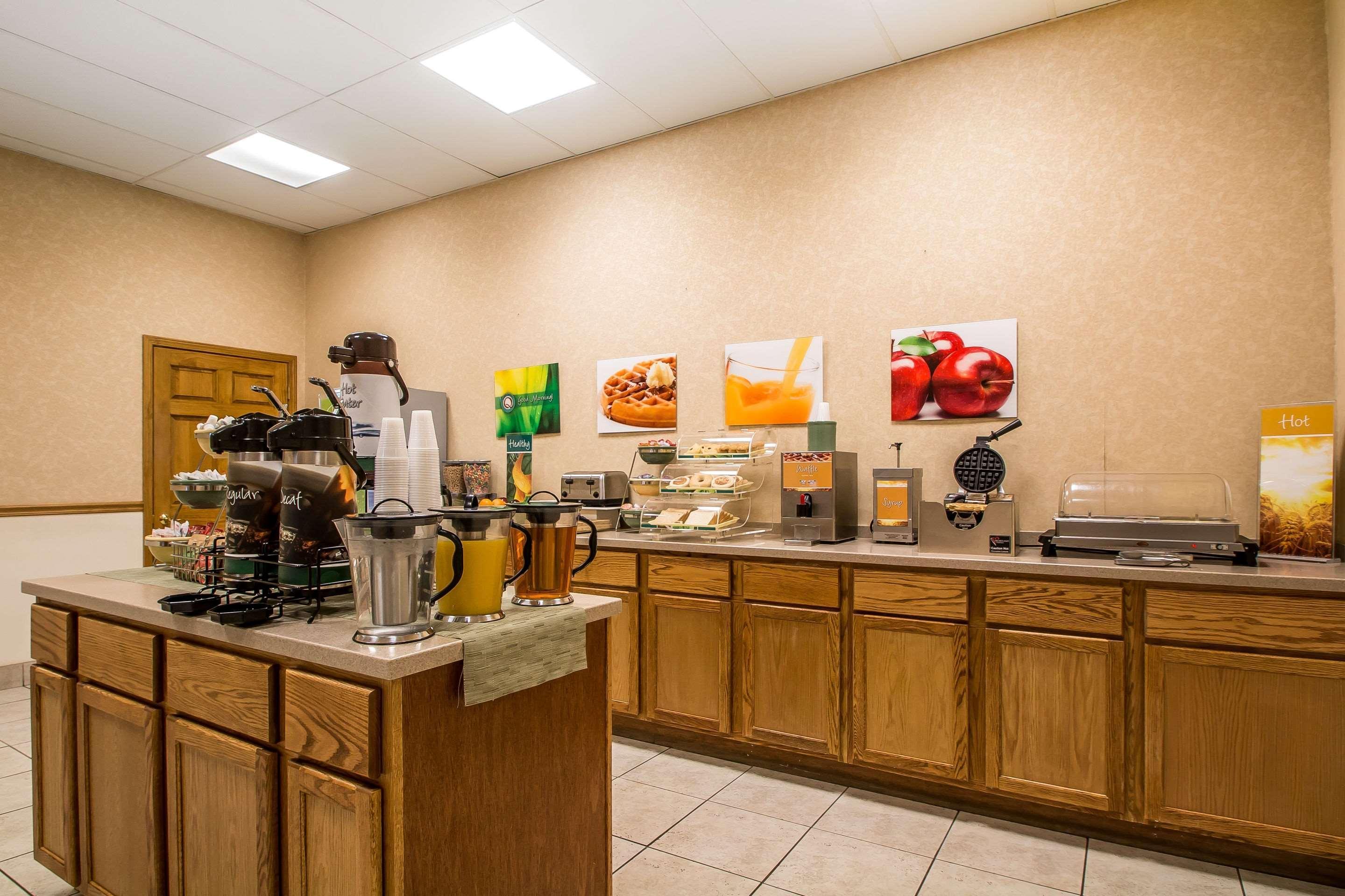 Quality Inn Morris I-80 מראה חיצוני תמונה