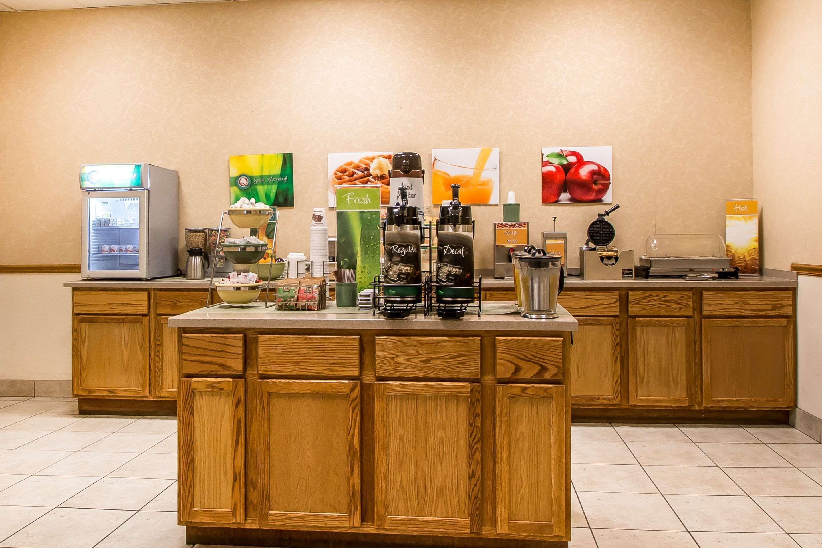 Quality Inn Morris I-80 מראה חיצוני תמונה